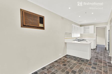 Walk This Way! - Photo 2