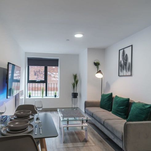 Roscoe Street - Photo 1