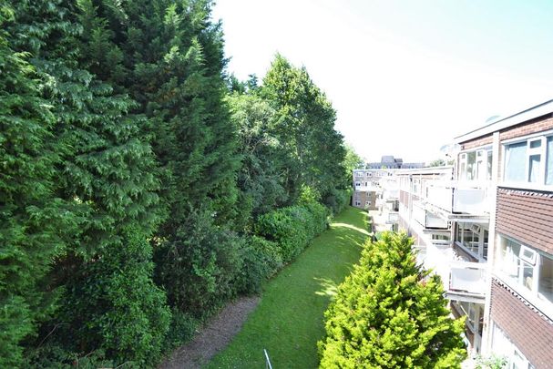 2 bedroom maisonette to rent - Photo 1