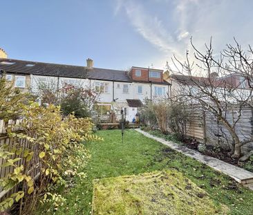 3 bedroom terraced house to rent - Photo 4