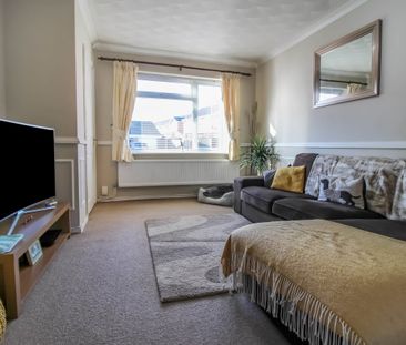 Hornsey Gardens, Swindon, Swindon, SN3 - Photo 1