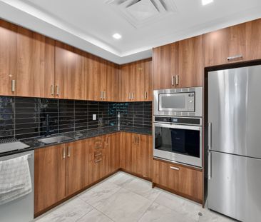 For Lease - 1575 Lakeshore Road Unit# 340, Mississauga, Ontario - Photo 2