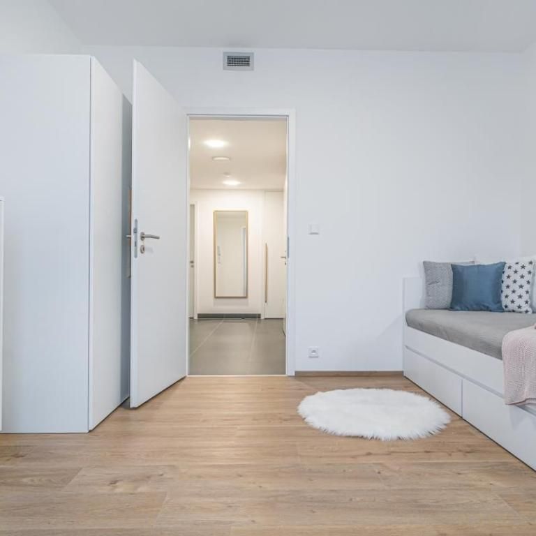 Pronájem bytu 3+kk 82 m2 - Photo 1