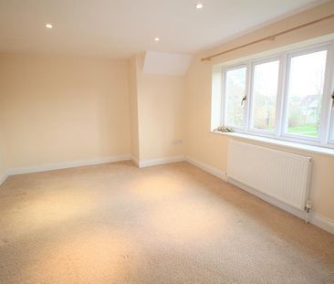 6 bedroom detached house to rent - Photo 5