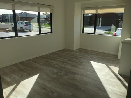 Cambridge East - Modern 3 Bedrooms - Photo 2