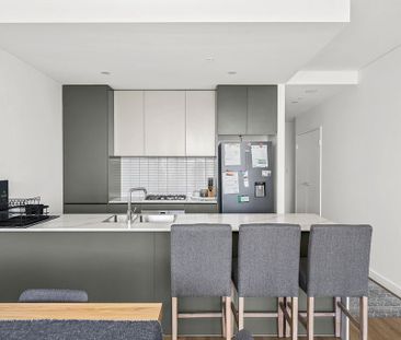 707/35 Kenny Street, - Photo 3