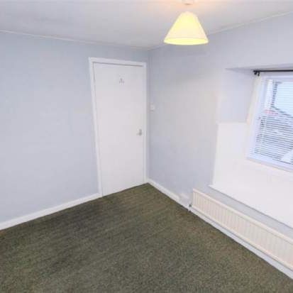 3 bedroom property to rent in Frome - Photo 1