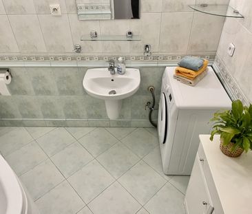 2 pokoje, winda, duży balkon, blisko tramwaj - Photo 6