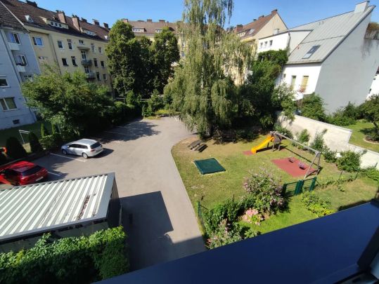 Wunderbar ruhige Dachgeschosswohnung am Auberg - Photo 1