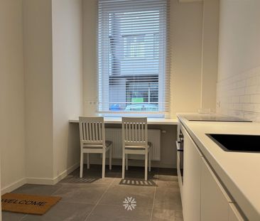 Gerenoveerd studenten appartement op centrale locatie te huur in Gent - Photo 3