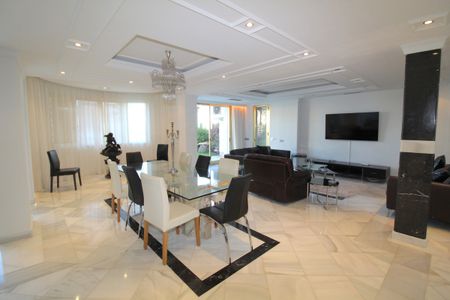 Ground Floor Apartment · Puerto Banús - Photo 2