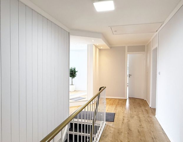 ***Renoviert: City-Wohnung im Dachgeschoss*** - Foto 1