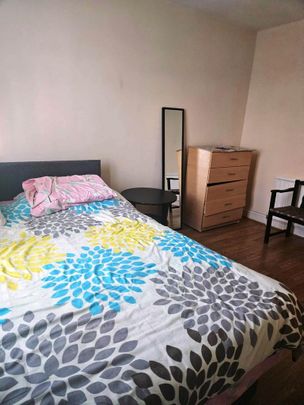 1 bedroom in a house share to rent - Photo 1