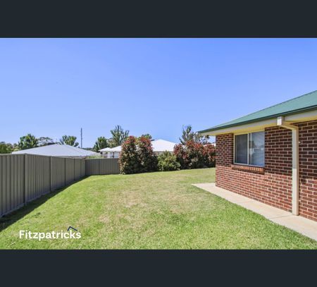 17 Charlton Street, Boorooma, NSW 2650 - Photo 4