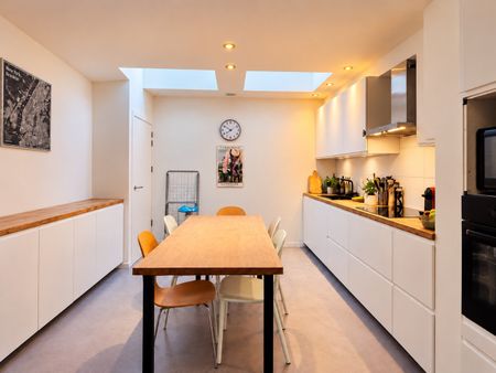 Energiezuinige, gerenoveerde stadswoning met 2 slaapkamers nabij het Zuidpark - Photo 5