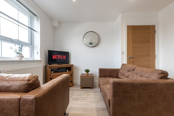 2 Bed Flat, Atlantic Mansions, SO14 - Photo 1