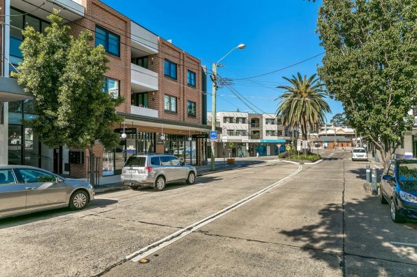 8/105 Percival Road, Stanmore. - Photo 1