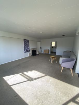 60 Arawhata Street, Ranui Heights - Photo 1