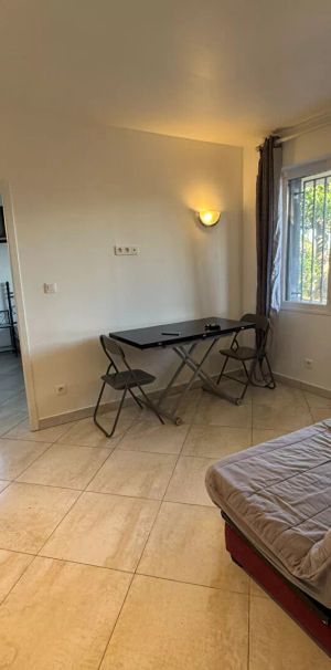 Appartement meublé 2 pièces à louer à Bastia - - Photo 1