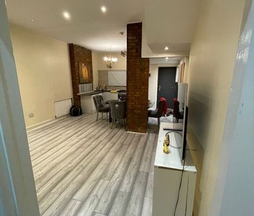 1 Bed Flat, Bowes Road, N13 - Photo 1