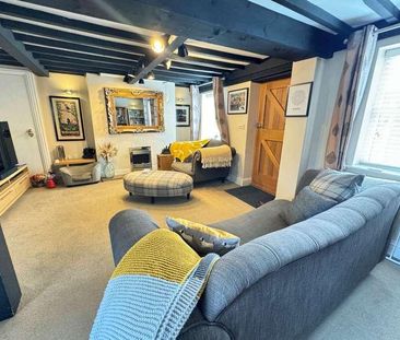 Aston Clinton, Aylesbury, Buckinghamshire, HP22 - Photo 1
