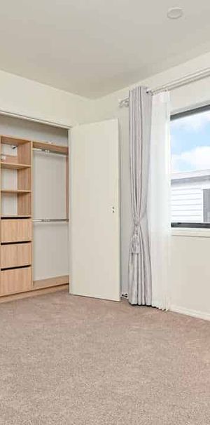 Modern Family Living ( 3 + 2 Bedrooms ) - Photo 1