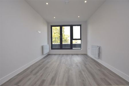 2 bedroom penthouse to rent - Photo 5