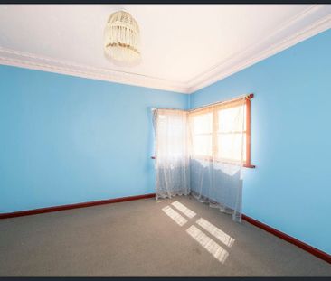 SPACIOUS ROOMS THROUGHOUT - Photo 1