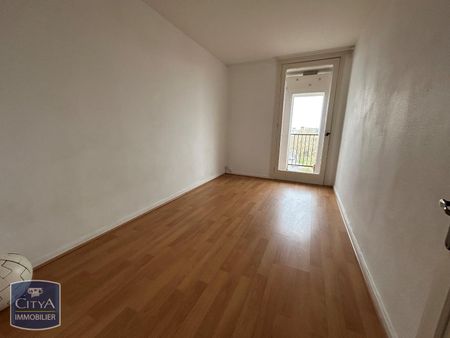 Location Appartement 3 pièces 71m² LILLE 59000 - Photo 4
