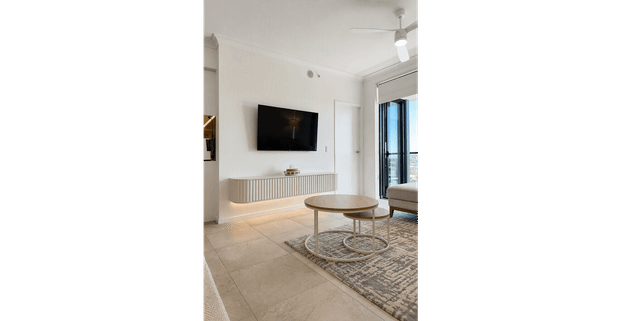 Stunning Two-Bedroom Waterfront Apartment - Photo 1