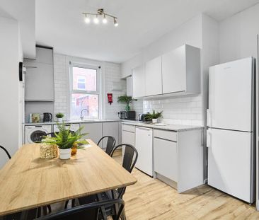 6 bedroom house to rent - Photo 3