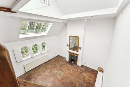 Albert Bridge Road, London, SW11 4QD - Photo 2