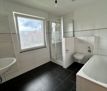 Frisch renovierte 2-Zimmerwohnung mit Wohnraumbelüftung und Sonnenb... - Photo 4
