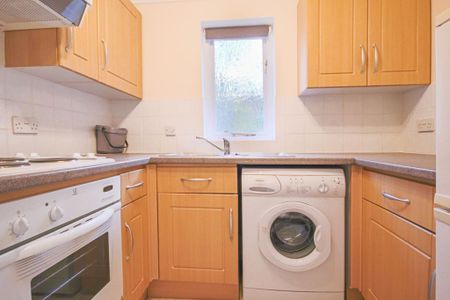 1 bedroom flat to rent - Photo 4