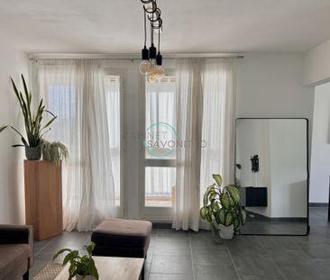 Location Appartement 3 pièces 75m² MARSEILLE 10ème - Photo 2