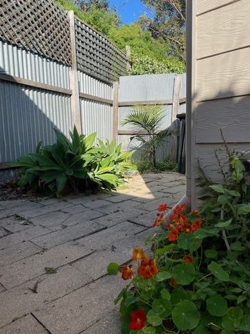 71 Courtney Street, North Melbourne VIC 3051 - House For Rent | Domain - Photo 2