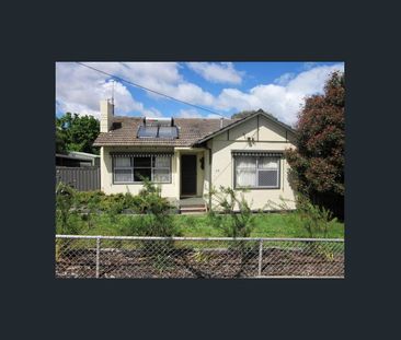 Comfortable and Close to CBD. - Photo 4