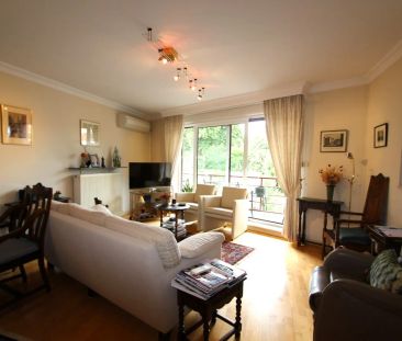 MOOI APPARTEMENT IN HET CENTRUM MET GARAGE - Foto 3