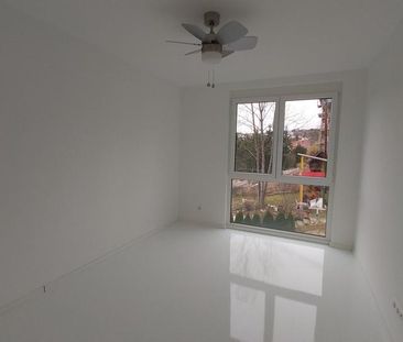 Luxus Wohnung mit moderner Ausstattung sucht anspruchsvollen Miet - Foto 2