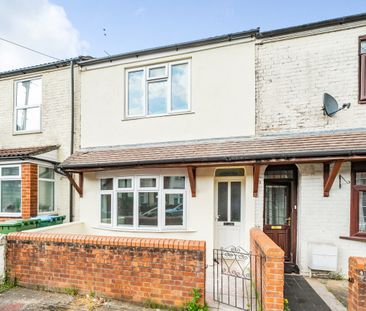 2 bedroom terraced house to rent - Photo 1