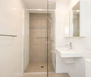 One Bedroom Unit in Arena Building - Photo 5