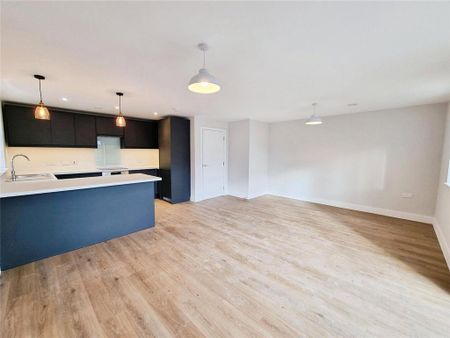 2 bedroom flat to rent - Photo 4