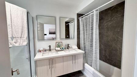 For Lease - 5921 BENTLEY Common, Niagara Falls, Ontario - Photo 5