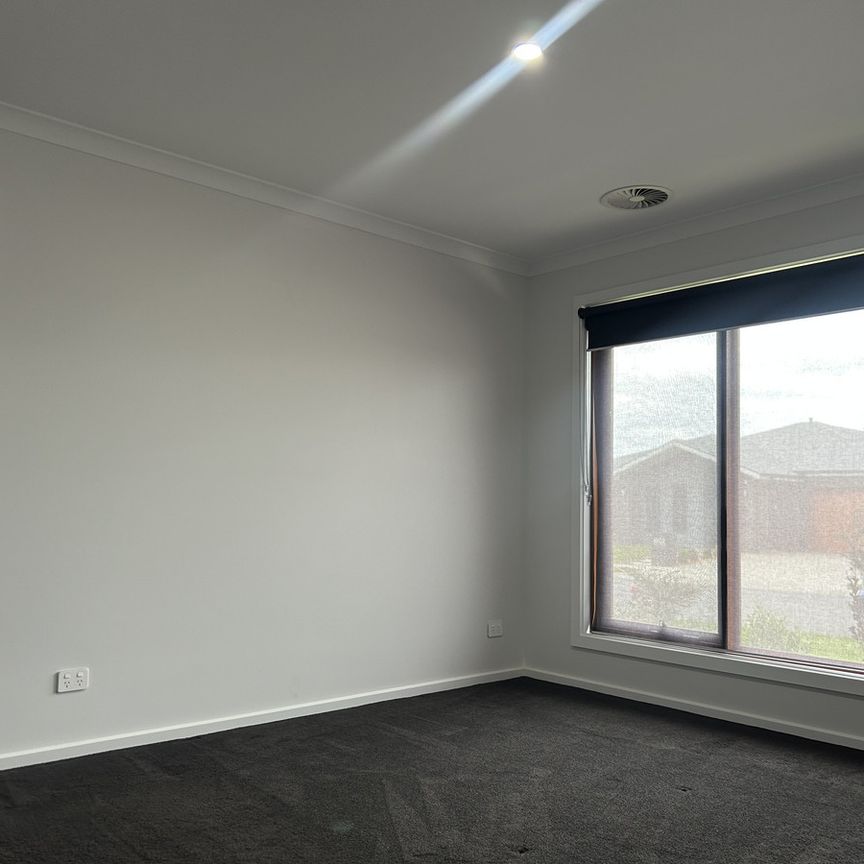 22 Dibbler Street, Thurgoona NSW 2640 - House For Rent | Domain - Photo 1