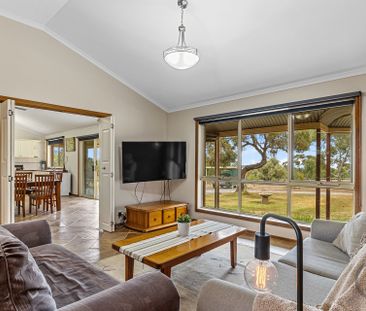 Call Sarah 0432 084 179 with Any Questions - Photo 3