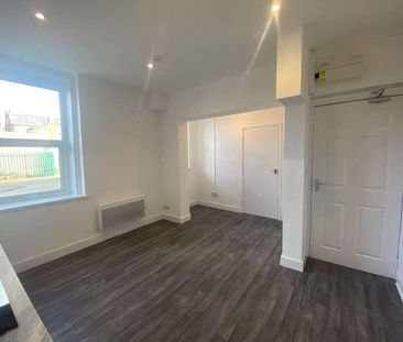 Kings Road, Doncaster, DN1 - Photo 1