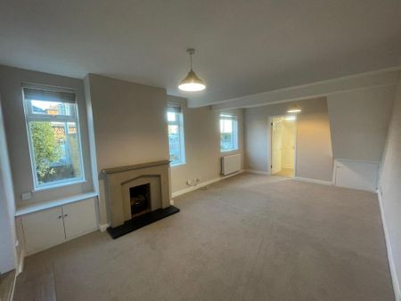 3 bedroom end of terrace house to rent - Photo 3