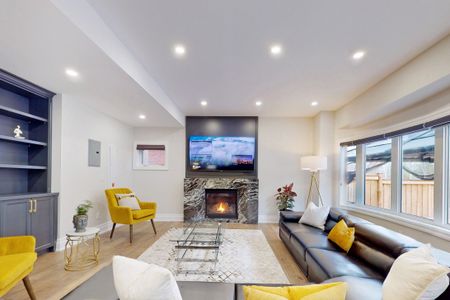 For Lease - 1693 Emberton Way, Innisfil, Ontario - Photo 3