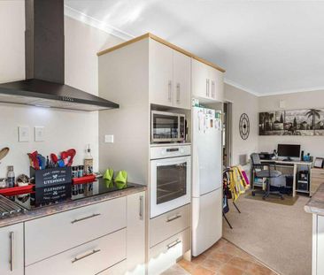 Modern Marton three-bedroom home - Photo 6