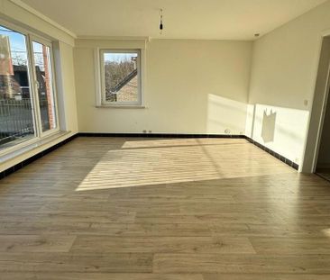 Appartement te huur in Rumbeke voor € 825 met 2 slaapkamers - Photo 1